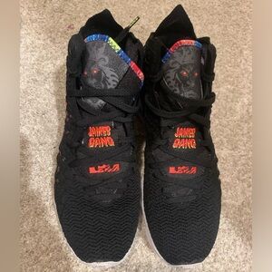 Lebron James Gang Nike shoes size 12